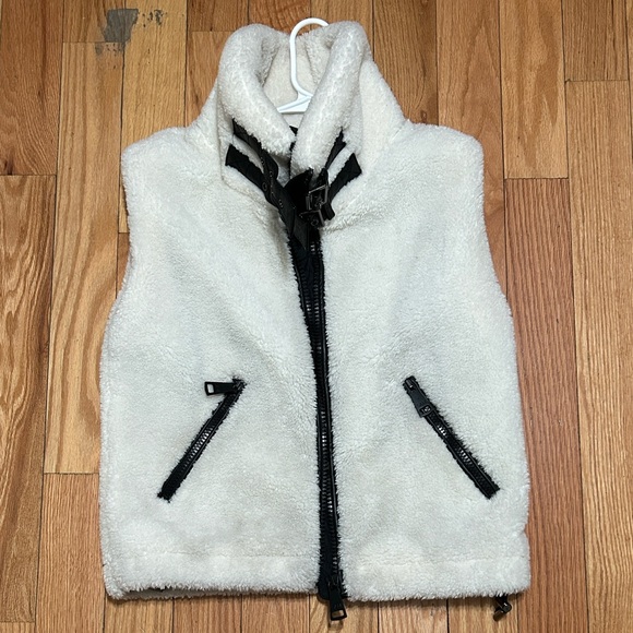 SAM Jacket - Picture 3 of 6